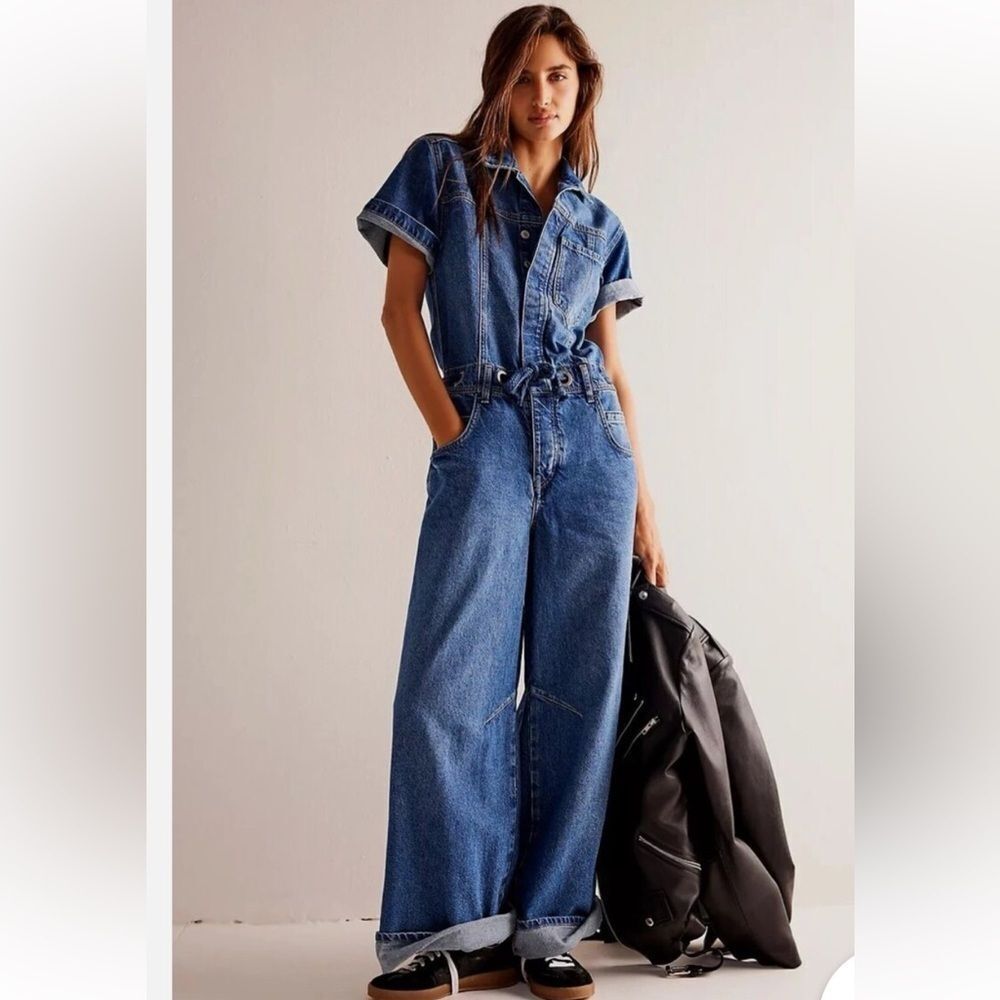 We The Free size Small Free People Edison Wide Leg Coverall Cape Blue Size Small